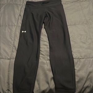 Under Armour Black Leggings with Elastic Waistband and Stretch Fabric